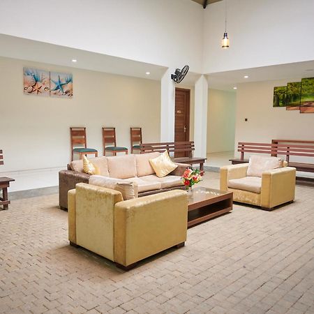 Kethumathee Hotel & Banquet Ratnapura Exteriér fotografie