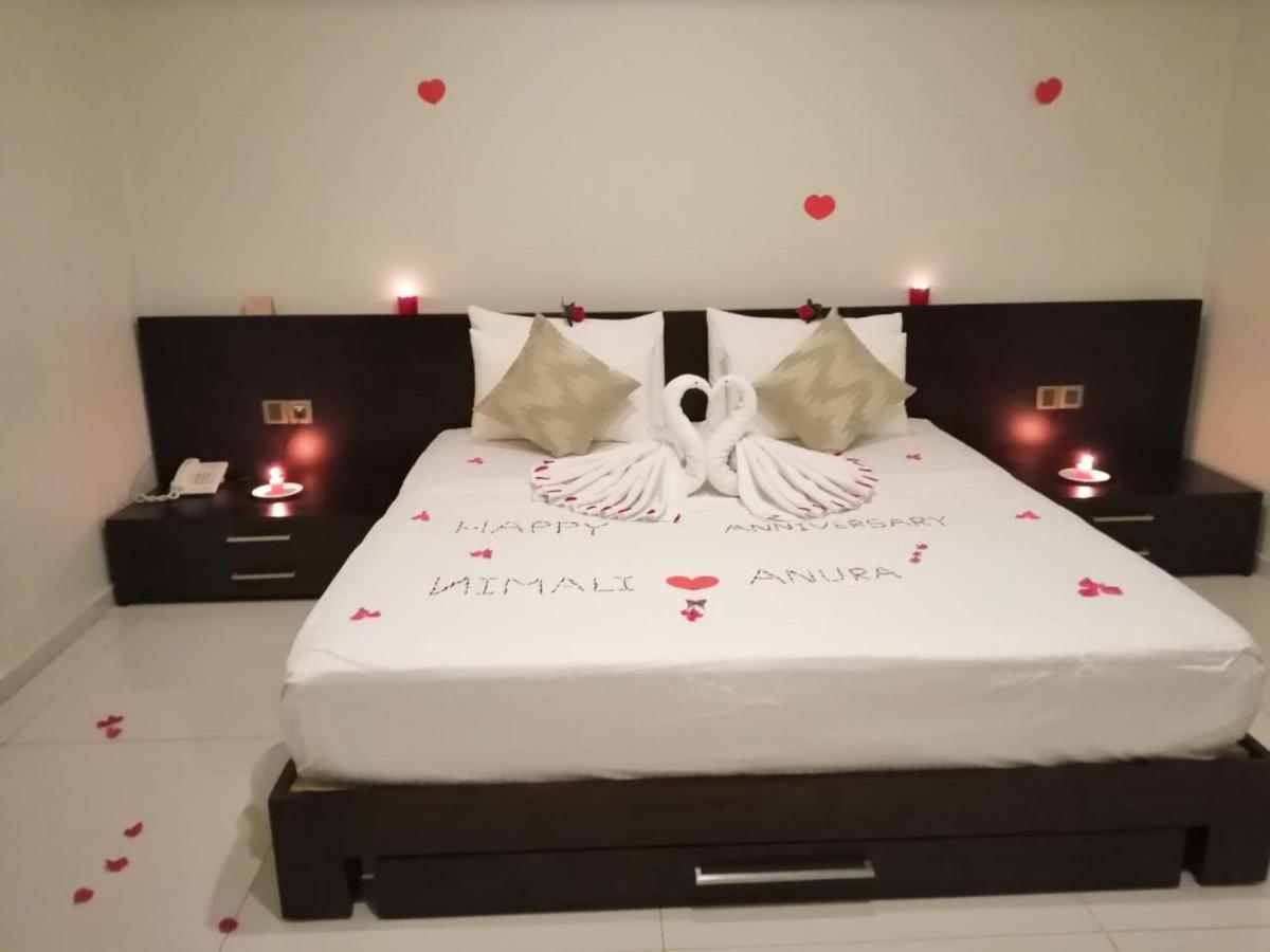 Kethumathee Hotel & Banquet Ratnapura Exteriér fotografie