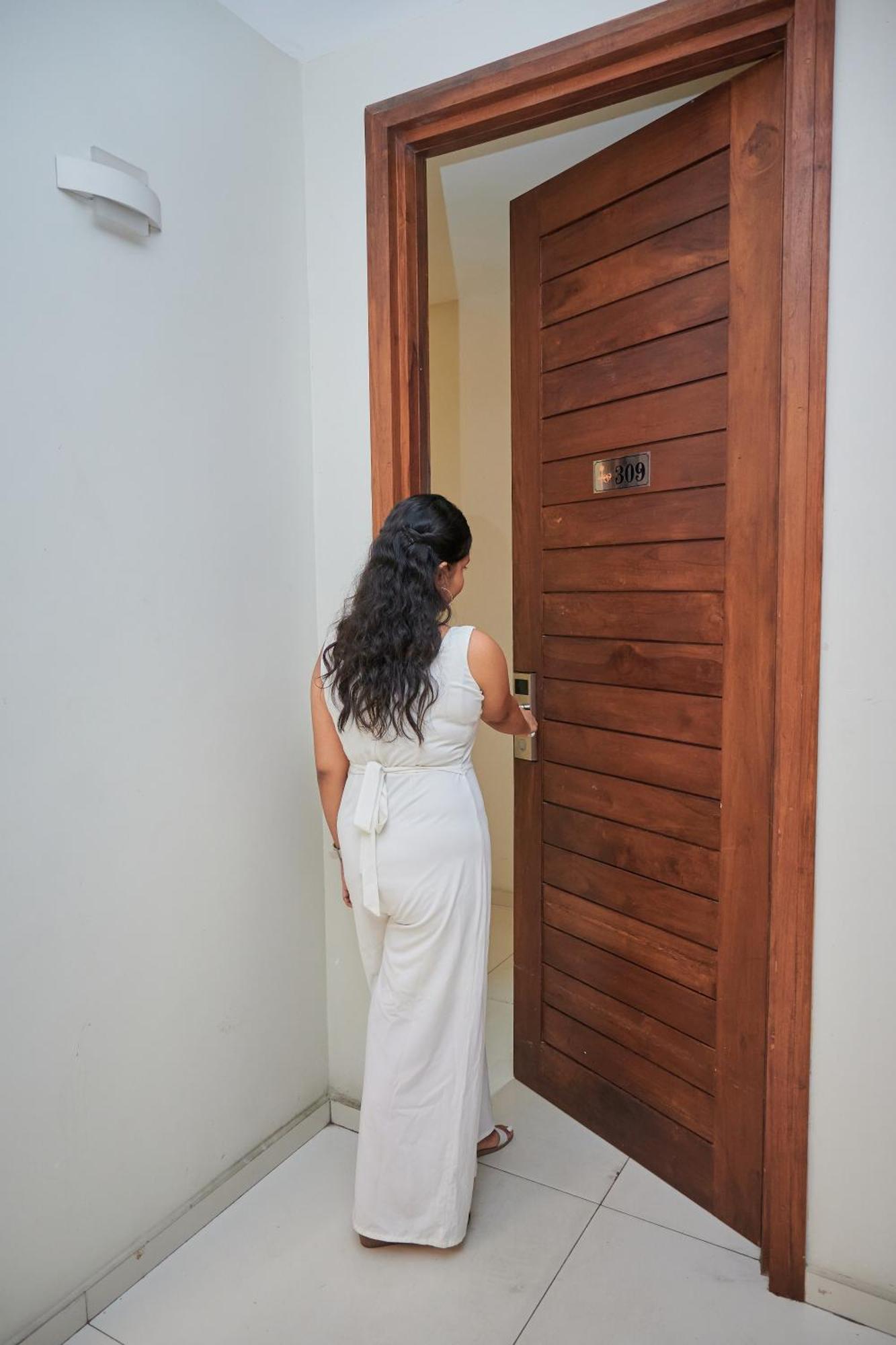 Kethumathee Hotel & Banquet Ratnapura Exteriér fotografie