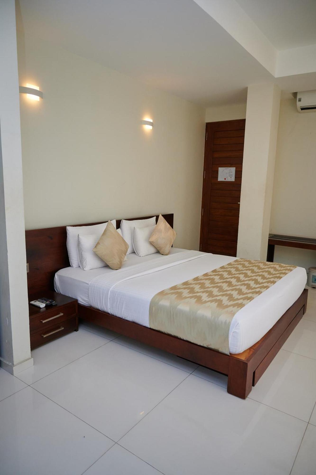 Kethumathee Hotel & Banquet Ratnapura Exteriér fotografie